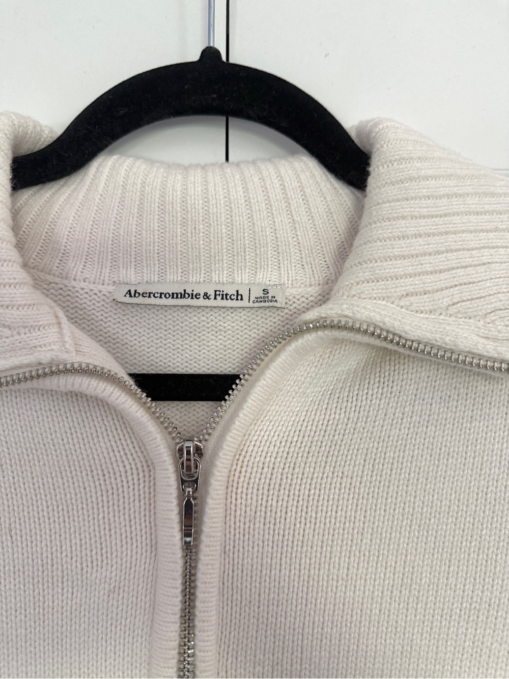 Abercrombie & Fitch Cream Zip-Up Knit Sweater - Picture 3 of 6